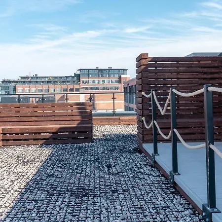 Apartament *new Build* 1 Bed Modern Apt - With Juliet Balcony - Roof Terrace - Digbeth, Centre - Free Netflix & Smart Tv Birmingham